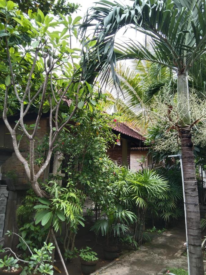 Pondok Aldi Hostel Αμέντ Εξωτερικό φωτογραφία