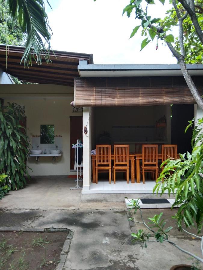 Pondok Aldi Hostel Αμέντ Εξωτερικό φωτογραφία