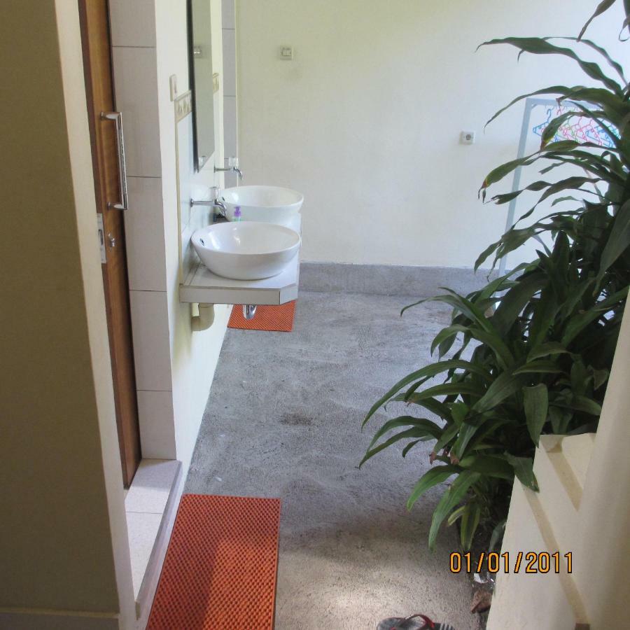 Pondok Aldi Hostel Αμέντ Εξωτερικό φωτογραφία